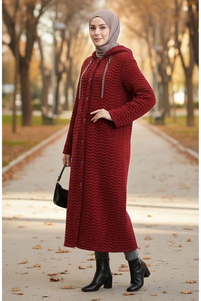 sefamerve Ριγέ καπιτονέ παλτό με λεπτομέρεια αλυσίδας 0217-03 Βουργουνδία