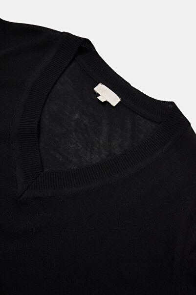W Collection Black Wool Blend V-Neck Knitwear