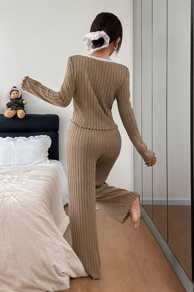 Biraltı Moda Long Sleeve Button and Lace Detailed Women's Pajama Set