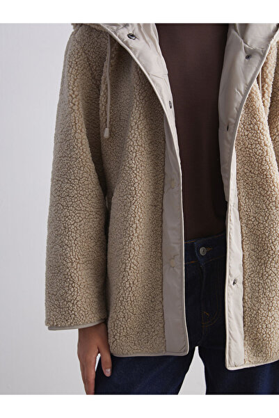 LC Waikiki Скромно кафяво палто с качулка за жени