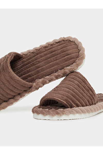 Styli Brown Plush Bedroom Slippers