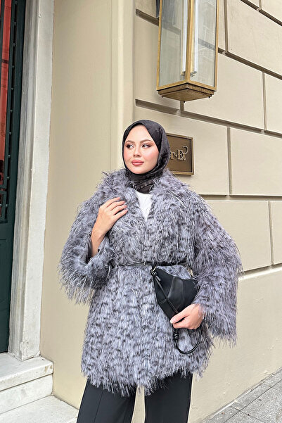 LOCCO Γυναικεία ζώνη λεοπάρ με λεπτομέρεια από γούνα σε γκρι χρώμα