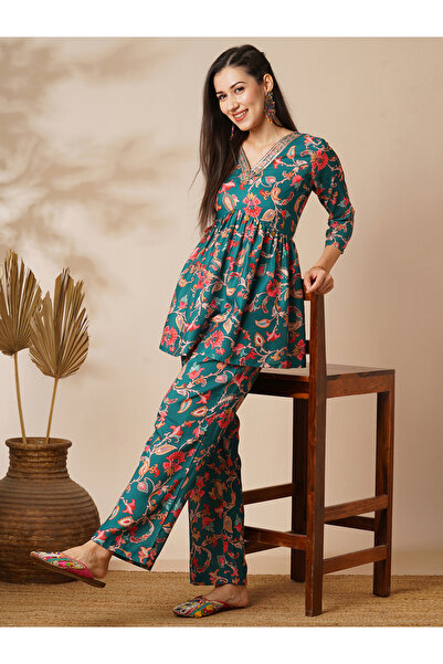 Globus By Styli طقم تونيك وبنطلون بطبعة جال مطرزة بالزهور