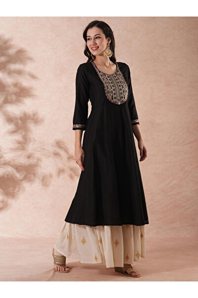 Globus By Styli Zari Embroidered Sequined Yoke Paneled Festive Anarkali Kurta