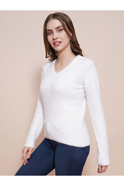 Globus By Styli Women White V-Neck Knitted Ribbed Sweater