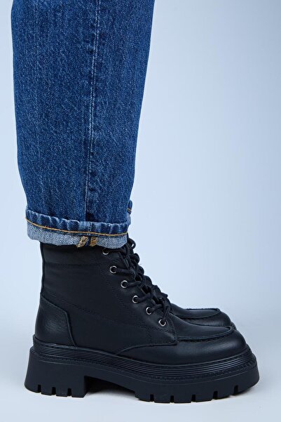 Manijero Ayra Women's Genuine Leather Lace-Up Pointed Toe Black Boots