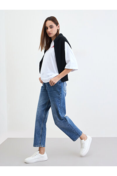 Styli White Slogan Oversized T-Shirt with 3/4 Sleeves