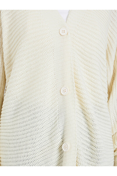 Styli Oversized Chunky Knit Button Down Cardigan