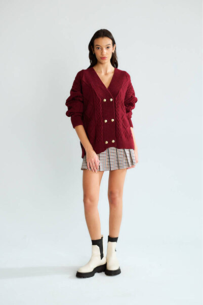 Robin Double metal button detailed knit cardigan