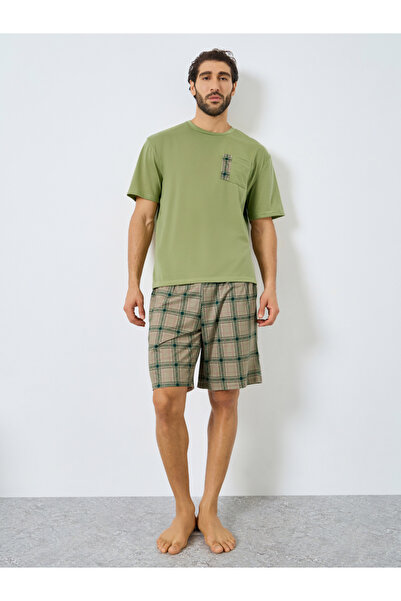 Styli Men Relaxed Fit Pocket T-Shirt and Checked Shorts Set