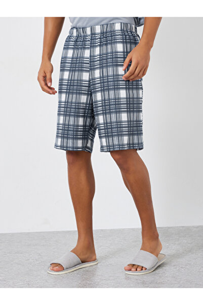 Styli Men Checked Relaxed Fit T-Shirt and Shorts Set