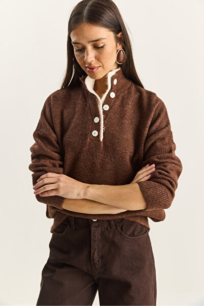 Bianco Lucci Women's 2-Patch Button Detailed Knitwear Sweater Tk251023 60284092