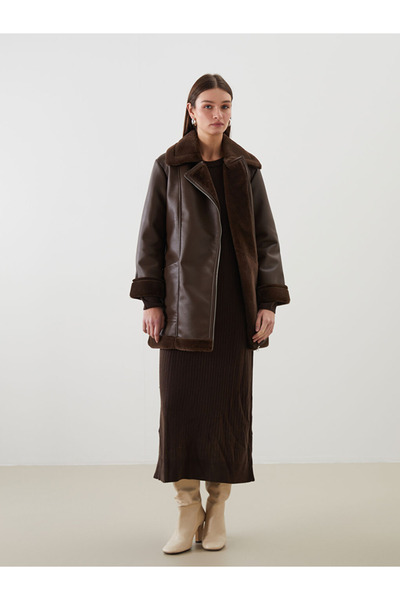 LC Waikiki Γυναικείο παλτό εφέ δέρματος με γιακά από γούνα σε καφέ χρώμα