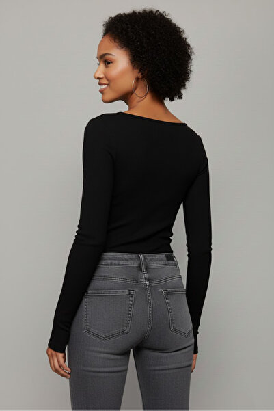 Sienza Women's Black Square Collar Blouse