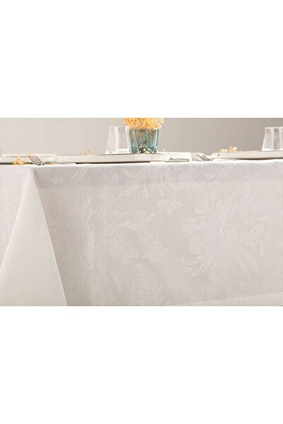 Lucien Home Jacquard Dartless Tablecloth