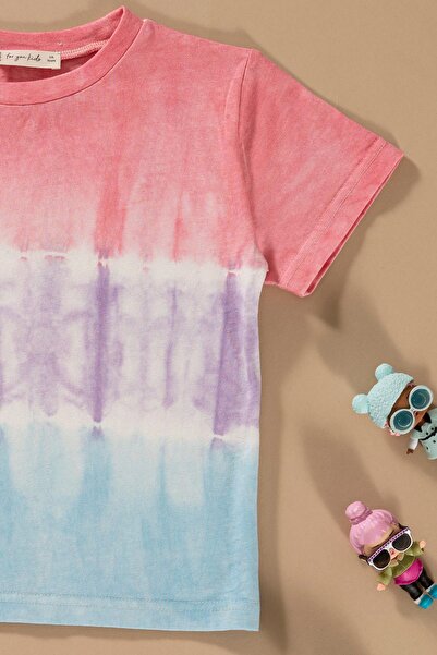 FOR YOU MODA Set aus batikfarbenem T-Shirt und Shorts in Rosa