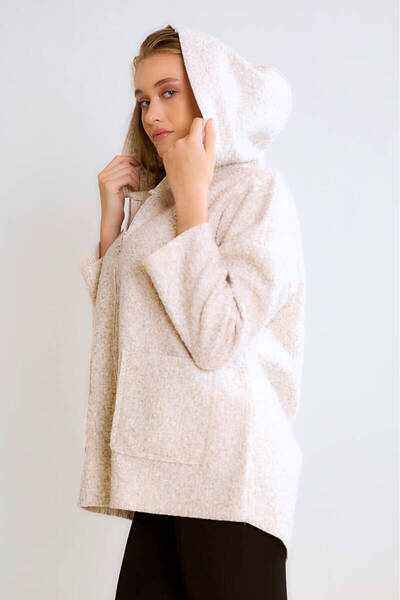 Robin Oversized Hooded Boucle Coat (Suitable for Sizes 38-48.)