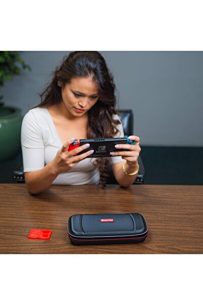 nintendo switch Deluxe Travel Case Black