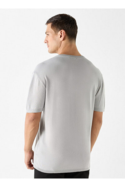 FAV Textured Crew Neck Sweater with Short Sleeves