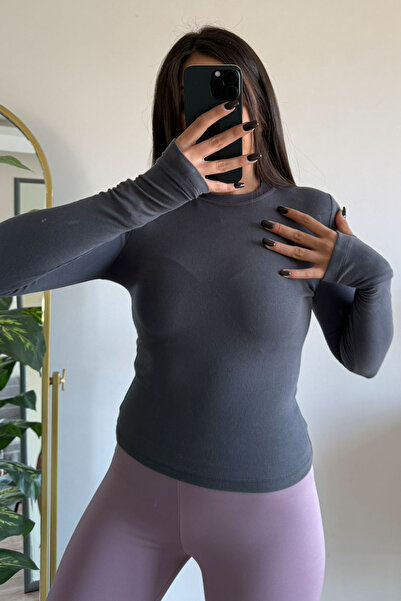 CİDDE Γυναικεία υφασμάτινη μπλούζα με λεπτομέρεια που περνάει από το δάχτυλο