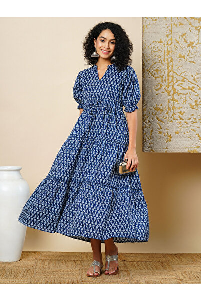 Globus By Styli فستان ماكسي متعدد الطبقات بطبعات عرقية