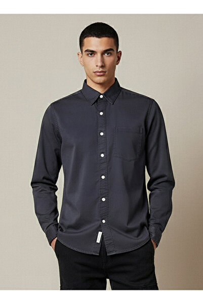 Lee Cooper قميص رجالي بقصّة عادية وأكمام طويلة