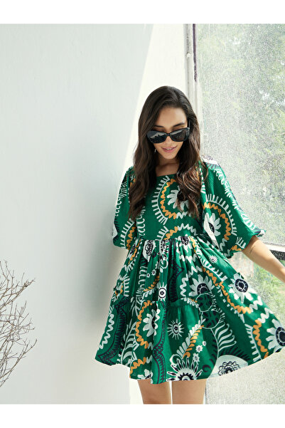 Sassafras By Styli Emerald Green Floral Print Mini Dress