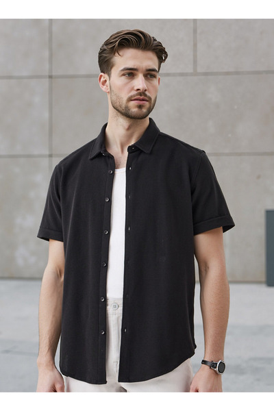 FAV قميص ضيق ومحكم بأكمام قصيرة