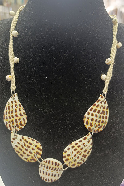 TAŞÇIZADE Spotted Conus 5-Piece Seashell Necklace