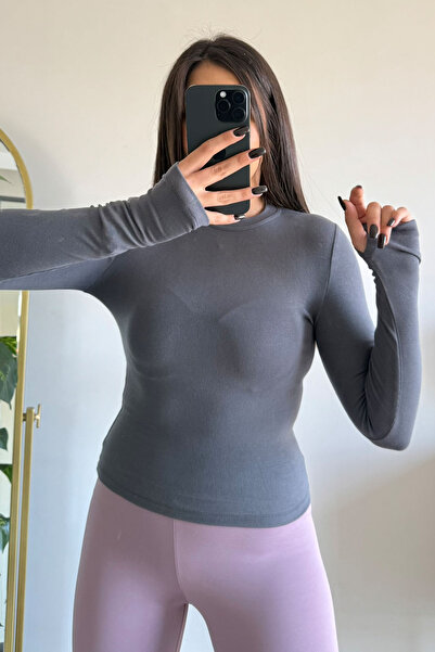 CİDDE Γυναικεία υφασμάτινη μπλούζα με λεπτομέρεια που περνάει από το δάχτυλο