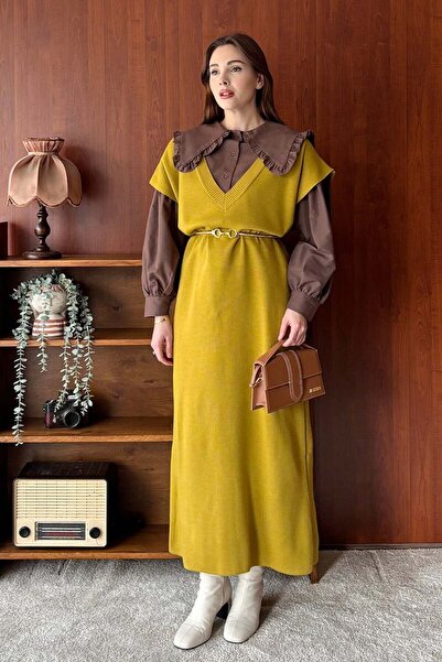 Ceylan Otantik Oil Green Knitwear V-Neck Gilet & Bitter Brown Ruffle Collar Crop Shirt Set