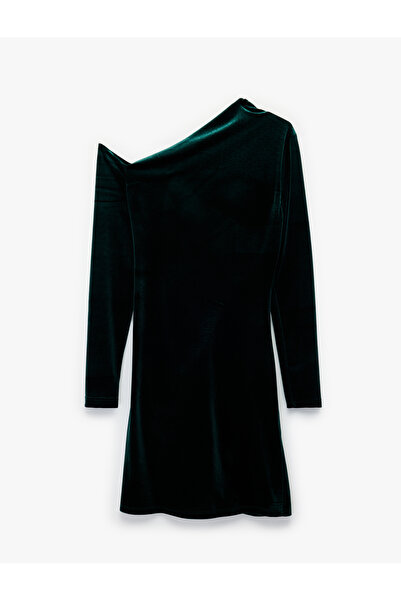 Koton slim fit Rochie mini din catifea cu mâneci lungi și decolteu asimetric cu strasuri