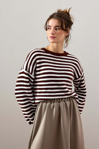 Ceylan Otantik Bitter Brown Striped Plush Sweater
