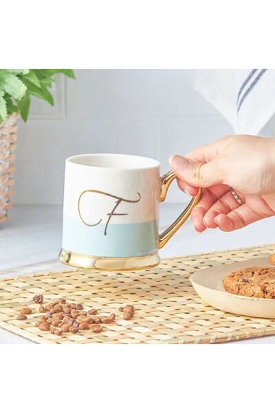 DREAM FASHION Mug with Letter F