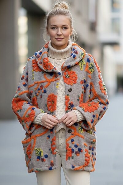 Chiccy Ιταλικό μπεζ μακρυμάνικο μπουφάν με μοτίβο με κουμπιά και τσέπες casual από ύφασμα τσόχα O oversized υφαντό μπουφάν 80 80