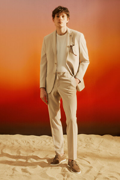 ALTINYILDIZ CLASSICS Men's Beige Slim Fit Slim Fit Mono Collar Seersucker Patterned Flexible Suit with Flap Pockets