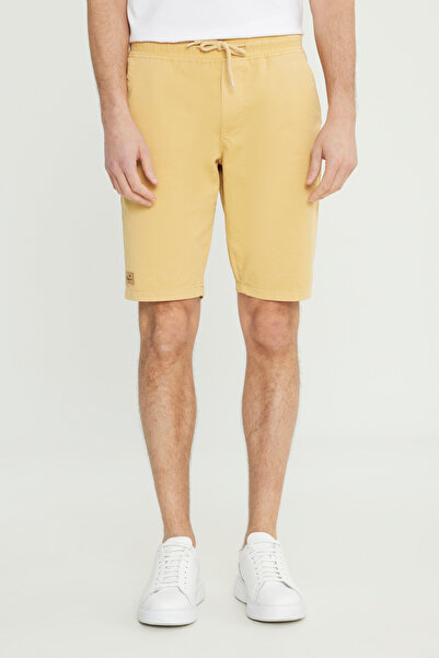 AC&Co / Altınyıldız Classics Ανδρικό κίτρινο σορτς εφαρμοστό από βαμβακερό σορτς με πλαϊνές τσέπες