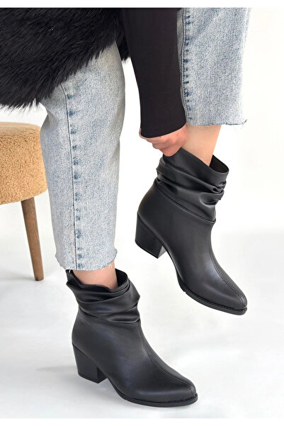 İntive Lingerie Lukana Black Leather Heeled Bellows Boots