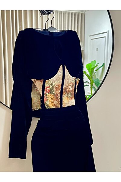 berlanty Luxurious velvet evening dress with a Printed corset