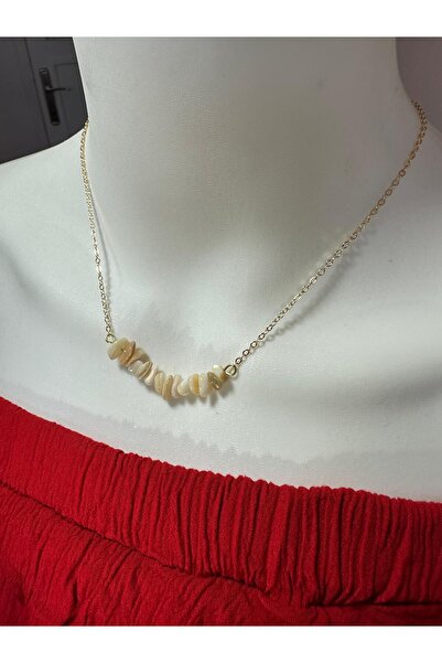 Uno Di Famiglia Red Coral Natural Stone Necklace