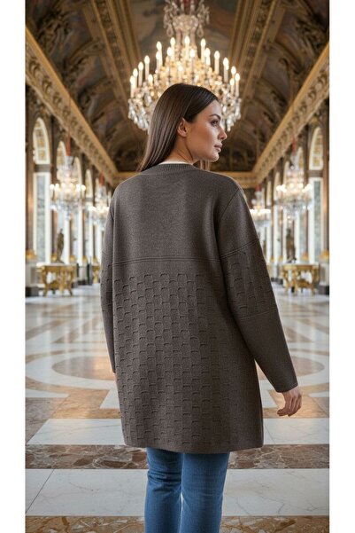 larocci Women's Buttoned Textured Knit Cardigan