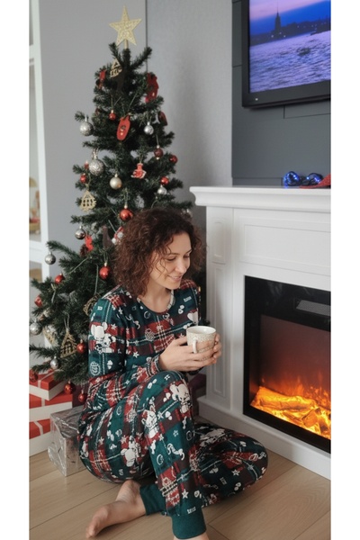 moda felinya Women's Cotton Fabric Micro Suede Green Color Patterned Pajama Set