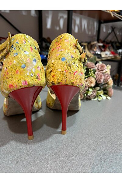 bitangosu Yellow Art Ankle Strap Double Buckle Yellow 8.5 cm 11 Point Closed Heel Tango, Dance, and Ballroom Shoes