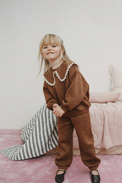 Magu Girl's Cotton Brown Patterned Sweatshirt and Sweatpants Set – Lace Collar Detail