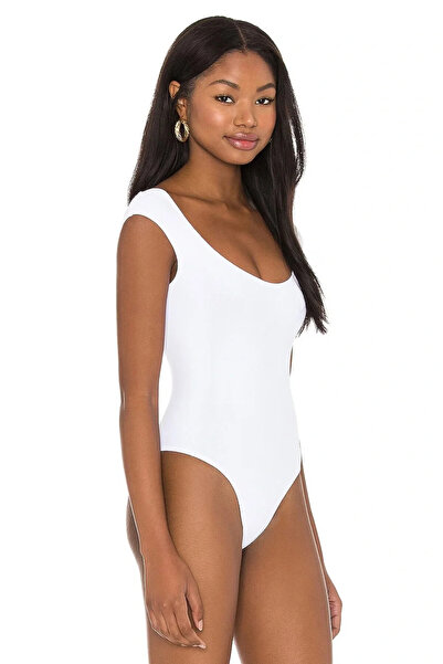 bysoca Kadın Beyaz Geniş U Yaka Sırt Dekolteli Sıfır Kol Alttan Çıtçıtlı Sandy Kumaş Tanga Bodysuit