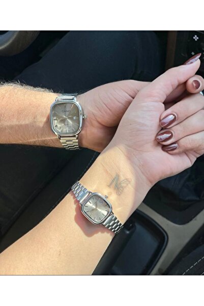 cs Classic Couple's Wristwatch
