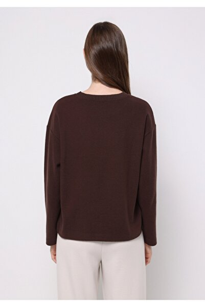 Colin's Γυναικείο μπλουζάκι με στρογγυλή λαιμόκοψη κανονικής εφαρμογής, μονόχρωμο καφέ