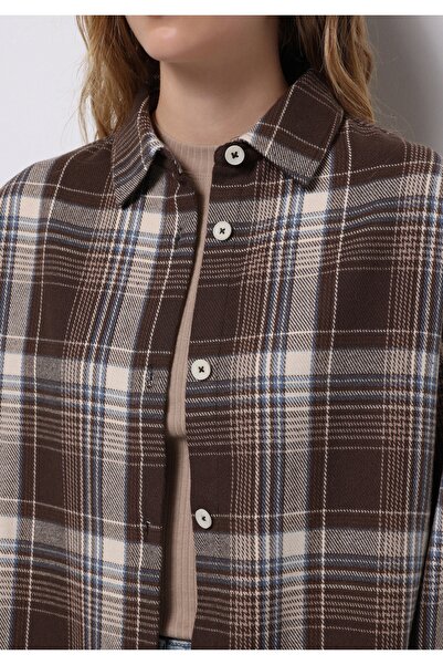 Colin's Γυναικείο καφέ μακρυμάνικο πουκάμισο με κανονική εφαρμογή