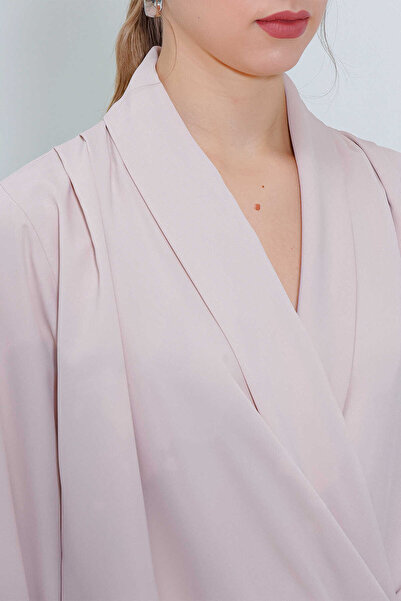 Modamorfo Γυναικεία κρεμ μπλούζα με διπλό γιακά ρέον σατέν 0492