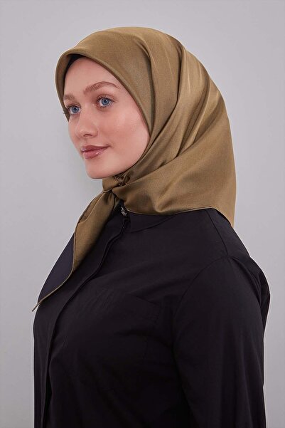 Levidor Emerald Double-Sided Twill Silk Scarf